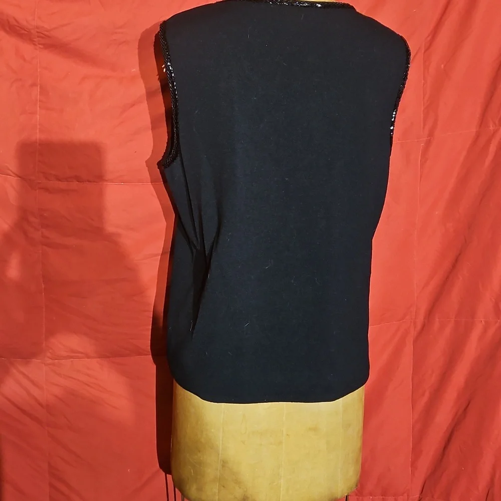 Jones New York Black Sleeveless V-neck Top With Beading Detail XL